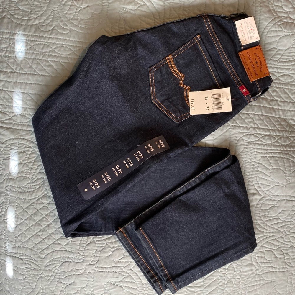 (SOLD) Lucky Brand Sweet’n Straight Jeans